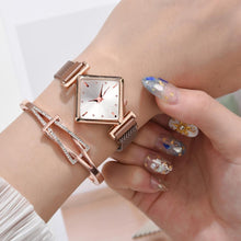 Load image into Gallery viewer, Polygon Women&#39;s Wristwatch
