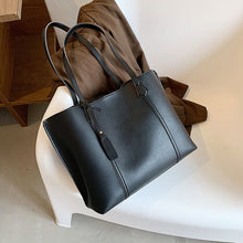 Load image into Gallery viewer, Elegant Women&#39;s Handbag
